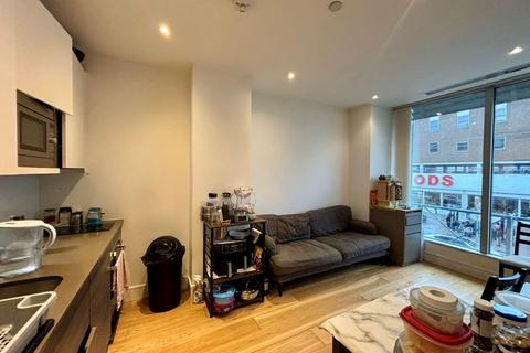1 bedroom flat for sale, Flat 34 Trinity Square, 23-59 Staines Road, Hounslow, Middlesex, TW3 3FY