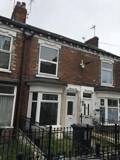 2 bedroom terraced house to rent, Oak Avenue, HU3