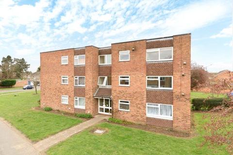 2 bedroom flat for sale, Egmont Court, 16 Egmont Road, Walton-On-Thames, Surrey, KT12