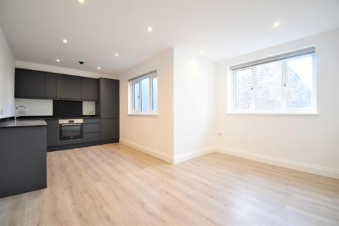 2 bedroom flat to rent, 60 Lodge Lane, London, N12