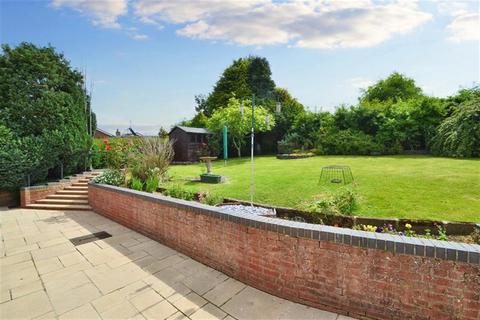 5 Sunnydown Road, Olivers Battery, Winchester, SO22 4LD