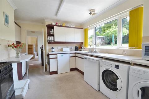 5 Sunnydown Road, Olivers Battery, Winchester, SO22 4LD
