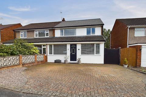 4 bedroom semi-detached house for sale, Rosslyn Road, Vicars Cross, CH3