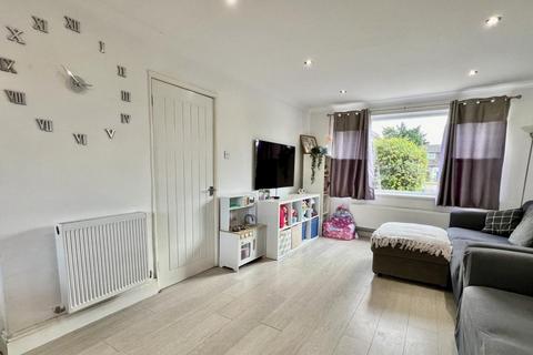 3 bedroom end of terrace house for sale, Brooks Close, Ringwood, BH24 1NE