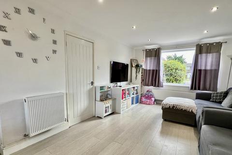 22 Brooks Close, Ringwood, BH24 1NE