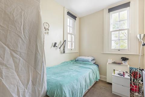 3 bedroom apartment to rent, Cobourg Road, London SE5