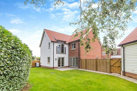 4 bedroom detached house for sale, Willow House, 2 Teal Close, Reydon, Southwold, IP18