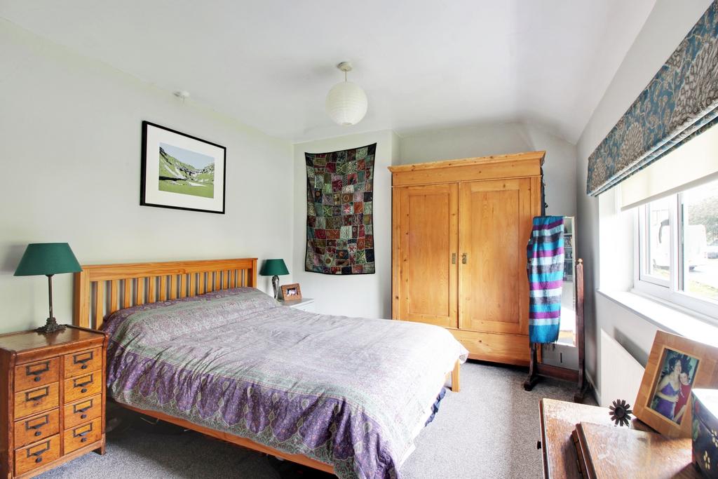 Bedroom 1 - double