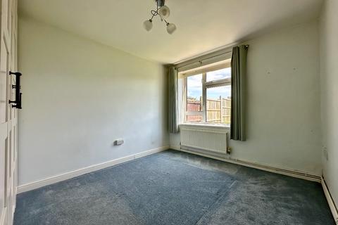 1 bedroom flat for sale, Wantage House, Kings Lynn Drive, Romford