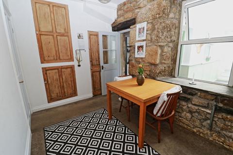 4 bedroom terraced house for sale, Bosorne Street, Penzance TR19