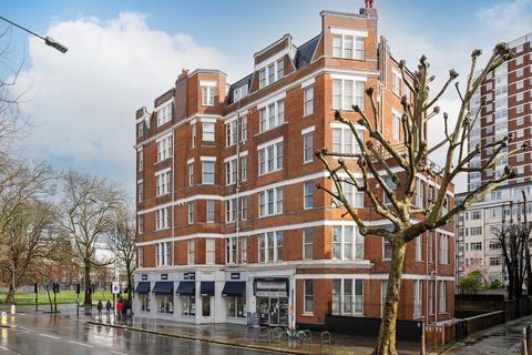 3 bedroom apartment to rent, Shepherds Bush Green, London, W12
