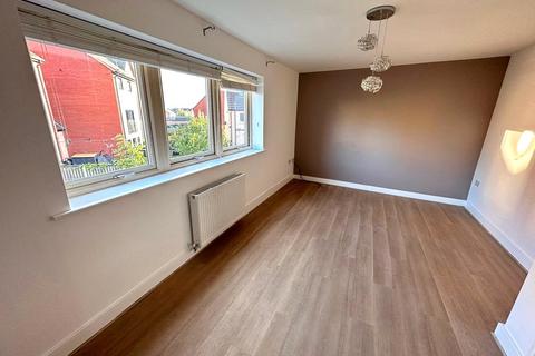 4 Ascot Drive, Laughton Common, Sheffield, S25 3AL