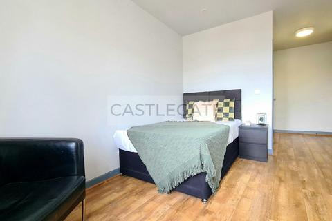 7 bedroom flat share to rent, Threadworks, Dundas Street, Huddersfield, HD1 2HE