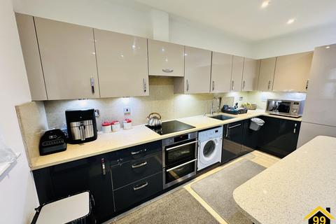3 bedroom terraced house for sale, Autumn Way, West Drayton, Middlesex, UB7