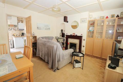 3 bedroom terraced house for sale, Keith Lucas Road, Farnborough GU14