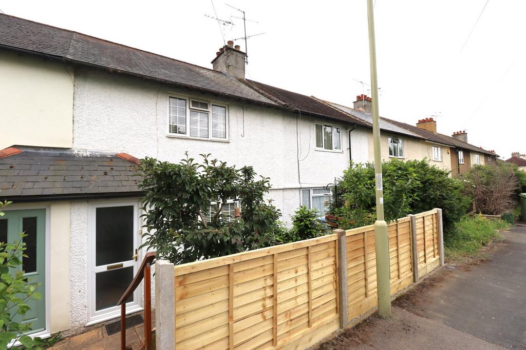 Keith Lucas Road, Farnborough GU14 3 bed terraced house for sale £315,000