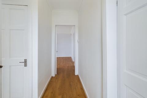 2 bedroom flat to rent, Milliken Drive , Kilbarchan PA10