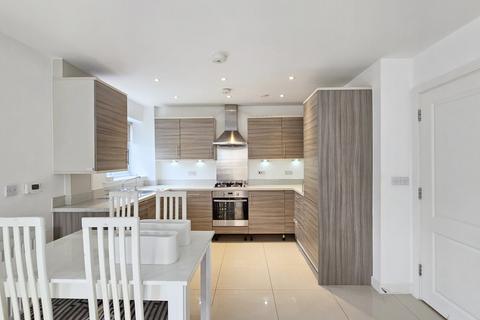 2 bedroom flat to rent, Damson Way, Carshalton SM5