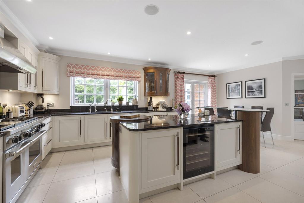 Kitchen/Breakfast