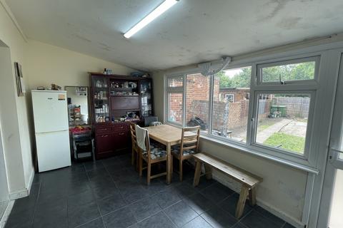 3 bedroom end of terrace house for sale, Hounslow, TW5