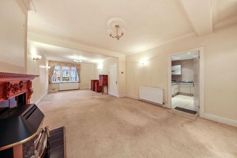 2 bedroom bungalow to rent, Ardwell Avenue, Newbury Park, IG6