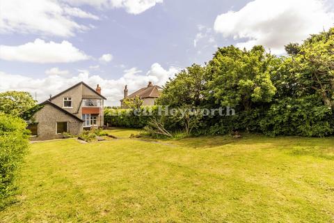 310 Heysham Road, Heysham, Morecambe, LA3 2AZ