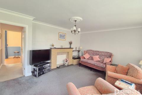 2 bedroom bungalow for sale, Mayfield Road, Peterborough PE7