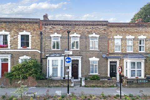 4 bedroom terraced house for sale, Wayland Avenue, London, E8