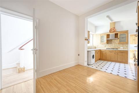 10 Wayland Avenue, London, E8 2HP