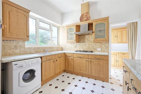 10 Wayland Avenue, London, E8 2HP