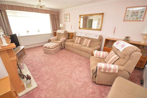 3 bedroom bungalow for sale, Gilder Close, Luton, Bedfordshire, LU3
