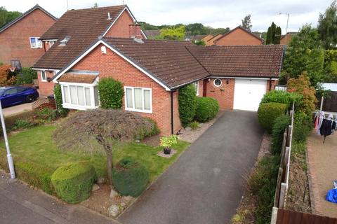 3 bedroom bungalow for sale, Gilder Close, Luton, Bedfordshire, LU3