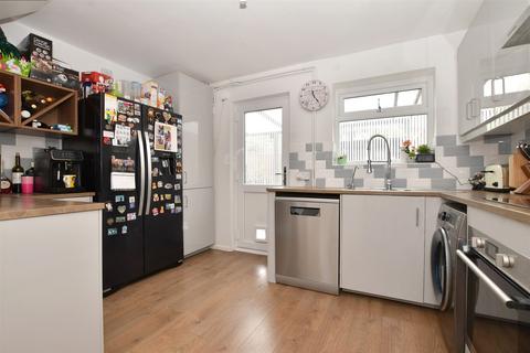 7 Witley Crescent, New Addington, Croydon, CR0 0RQ