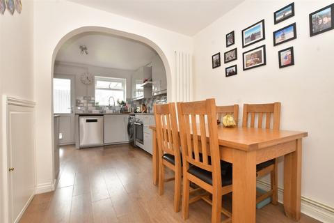 7 Witley Crescent, New Addington, Croydon, CR0 0RQ