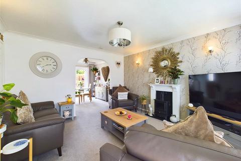 3 bedroom semi-detached house for sale, Avalon Way, Worthing, BN13