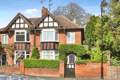 32b Burgate, Barton-upon-humber, DN18 5EZ