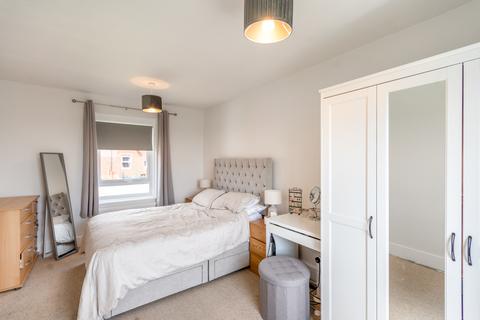 12 Carrill Road, Sheffield, S6 1BD