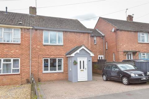 3 bedroom terraced house for sale, Mill Road, Waterlooville, Hampshire