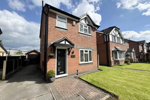 3 bedroom detached house for sale, Chantry Close, Reddish
