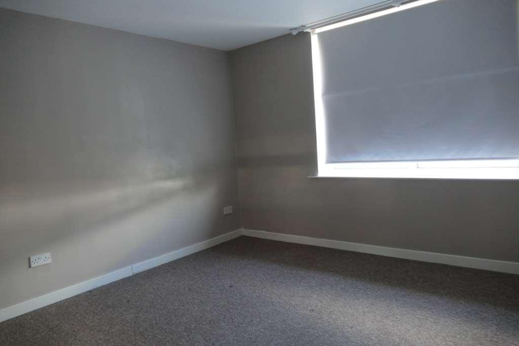 Cumbernauld road Stepps 1 bed flat £550 pcm (£127 pw)