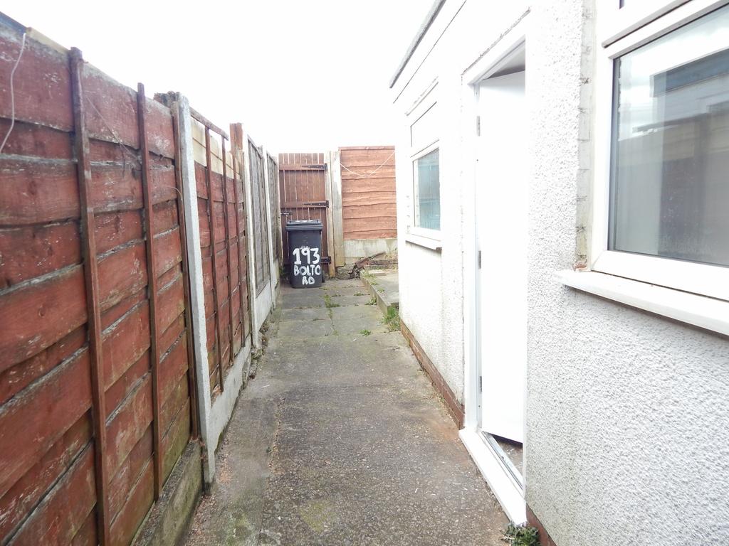 Bolton Road, Walkden, M28 3BJ 3 bed terraced house for sale £145,000