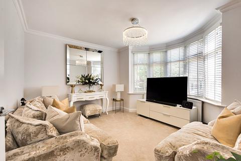 24 Cornwall Avenue, Welling, DA16 2PR