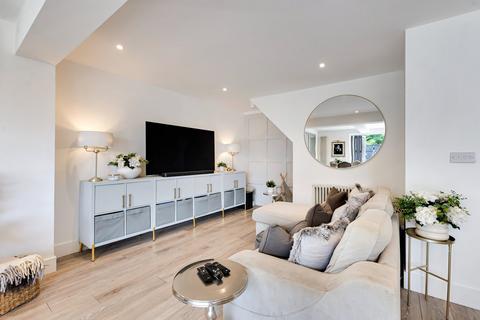 24 Cornwall Avenue, Welling, DA16 2PR