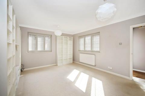 5 Carman Court, Tring, HP23 4RT