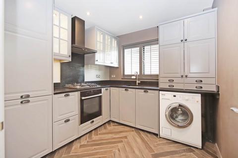 5 Carman Court, Tring, HP23 4RT