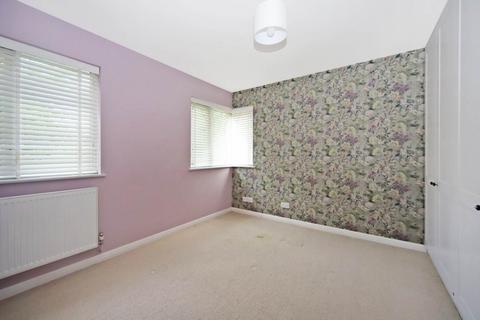 5 Carman Court, Tring, HP23 4RT