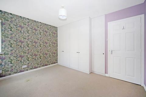 5 Carman Court, Tring, HP23 4RT