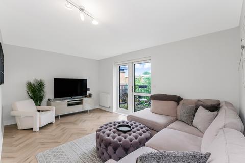 2 bedroom flat for sale, London E4