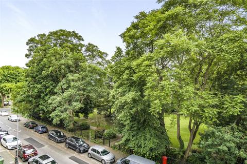 2 bedroom flat for sale, St. Andrew's Square, Surbiton KT6