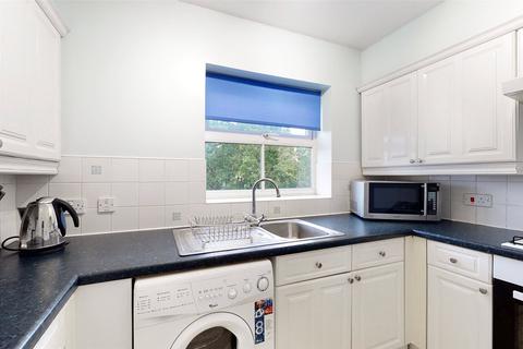 33 Osier Drive, Basildon, SS15 4HP
